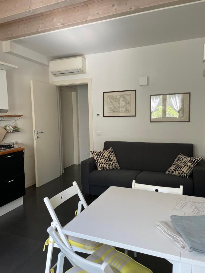 Villa Arzilla Desenzano del Garda Luaran gambar