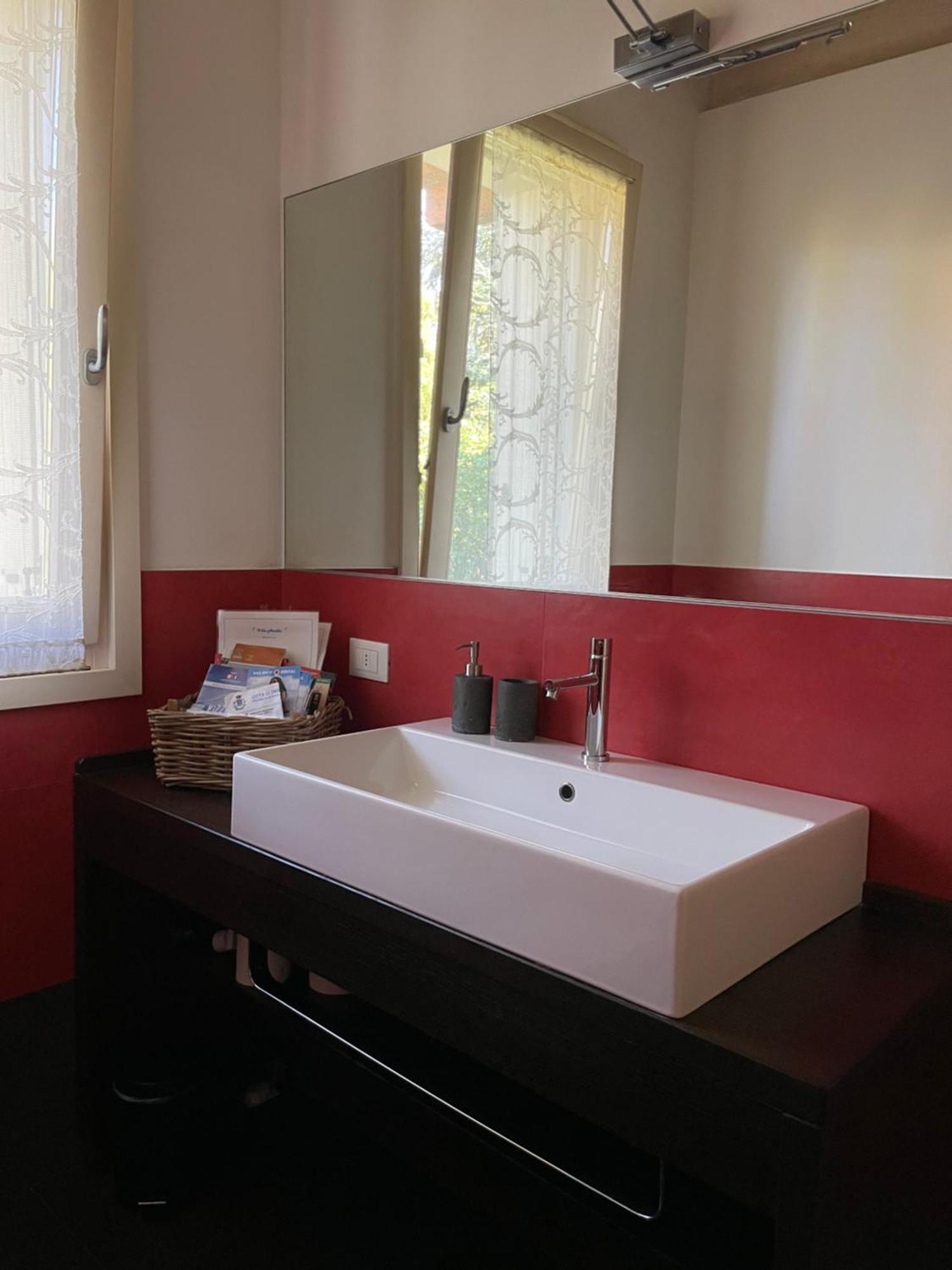 Villa Arzilla Desenzano del Garda Luaran gambar